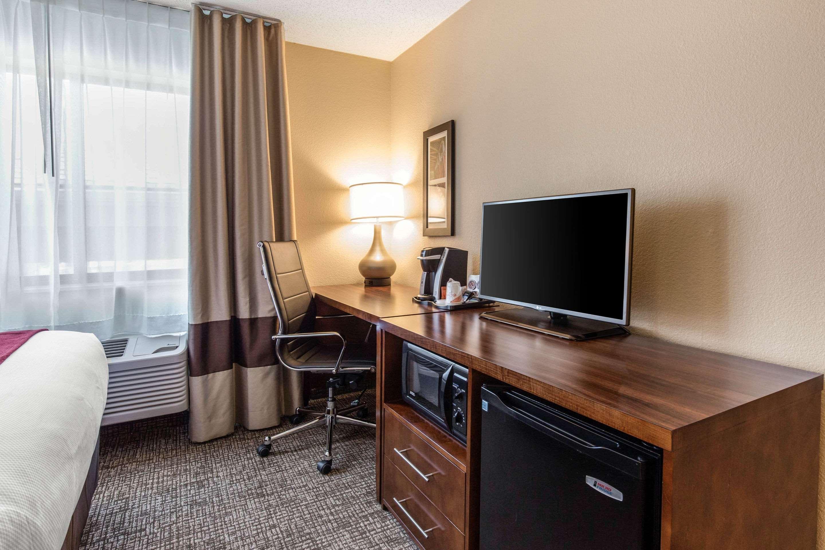 Comfort Inn La Porte المظهر الخارجي الصورة